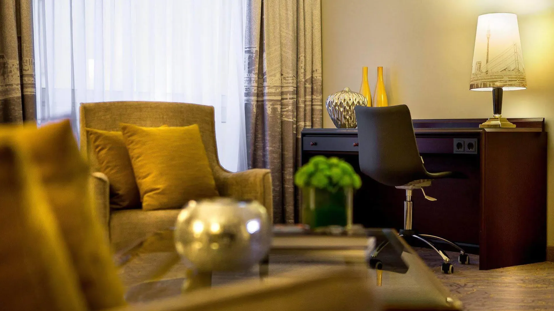 Renaissance Hotel Düsseldorf
